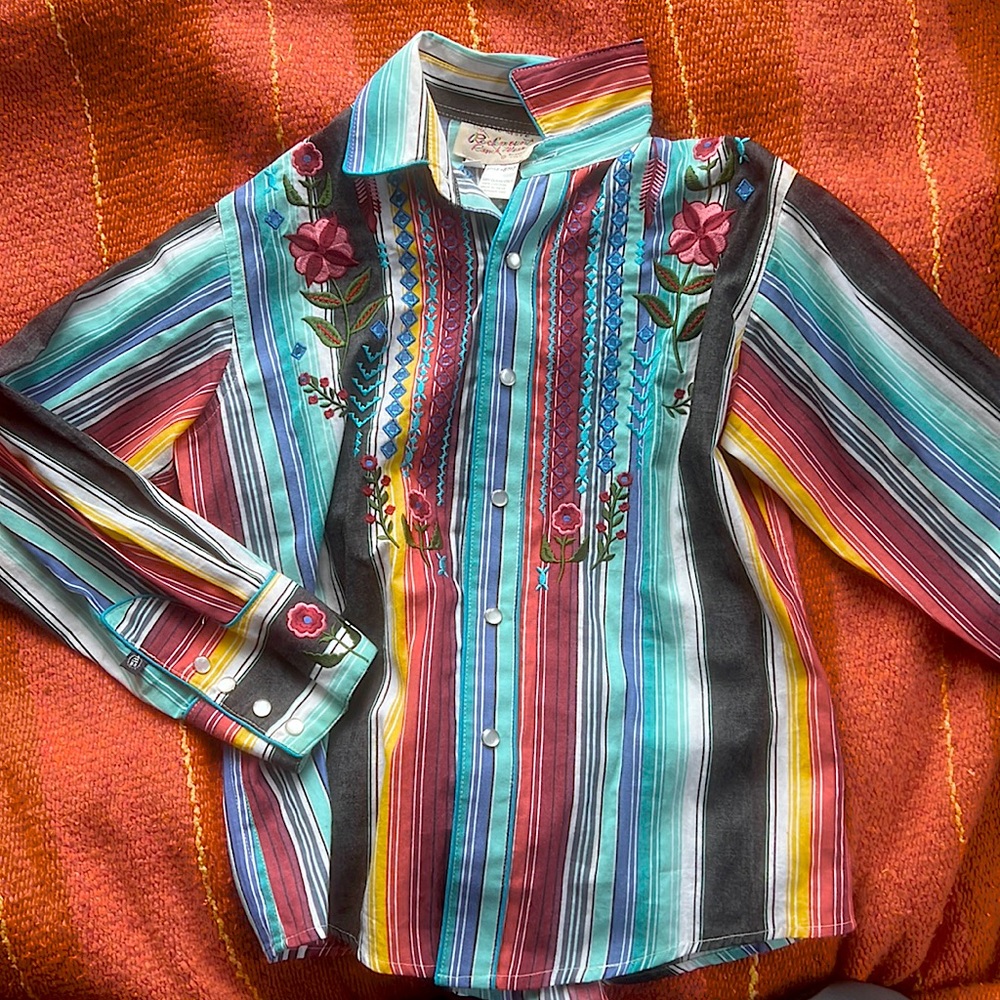 AUTHENTIC EMBROIDERED TEXAN RANCH BUTTON UP - ROCKMOUNT WEAR KIDS SIZE L